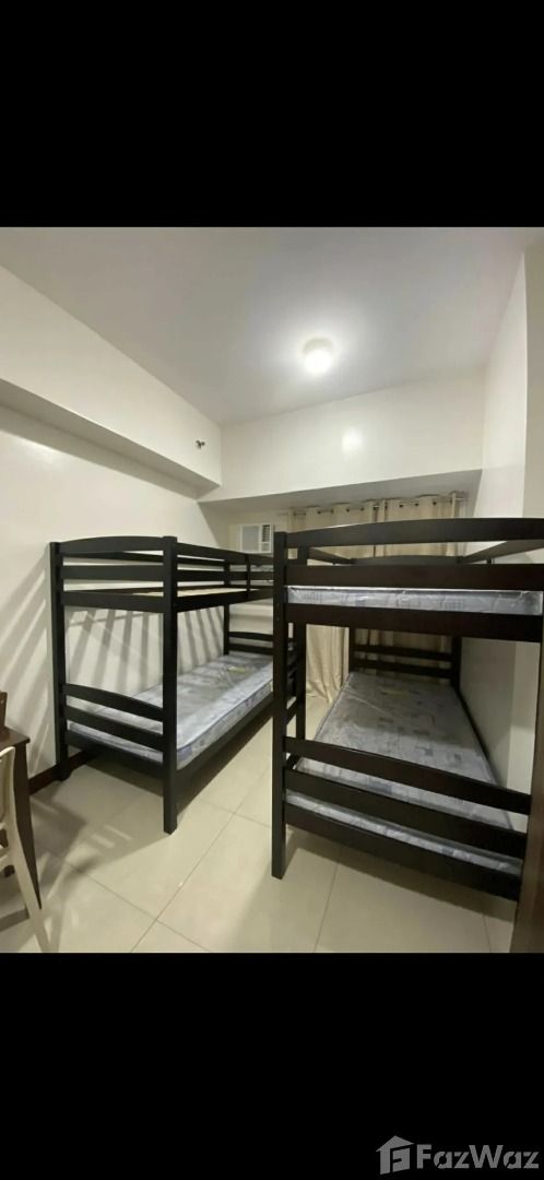 Studio Condo for rent at The Beacon (Category: Apartments & Condos) located in Makati City. Submitted by propertyproph (Listing ID 1470572186, Image 2). Description: 🏙️ Studio Unit for Rent – The Beacon Makati 📍 Makati City, Metro Manila ✨ Looking for an affordable and conveniently located place in Makati? This studio unit at The Beacon features two brand-new double-deck beds and a new microwave, making it a practical option for shared living. 