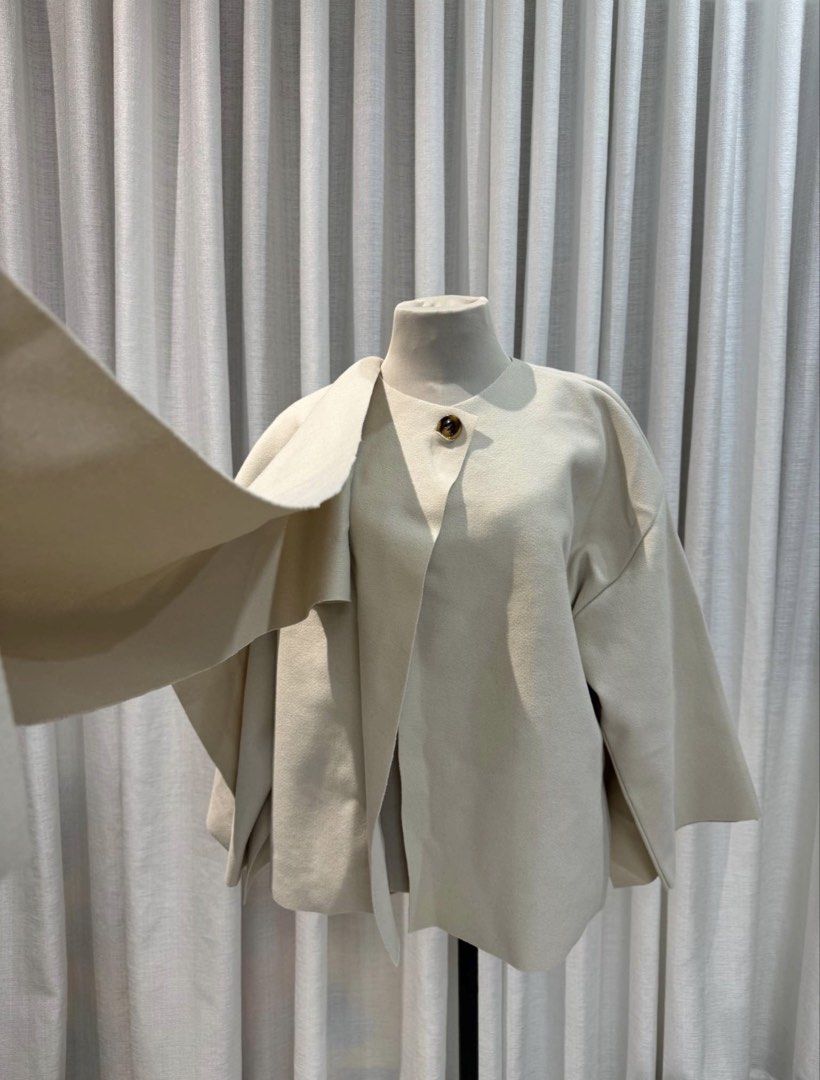 Stunning Cape Coat (Category: Coats, Jackets and Outerwear) located in Makati City. Submitted by bagsy01 (Listing ID 1470652657, Image 3). Description: Used only once! Purchased from another FB seller who originally bought it brand-new in Paris..