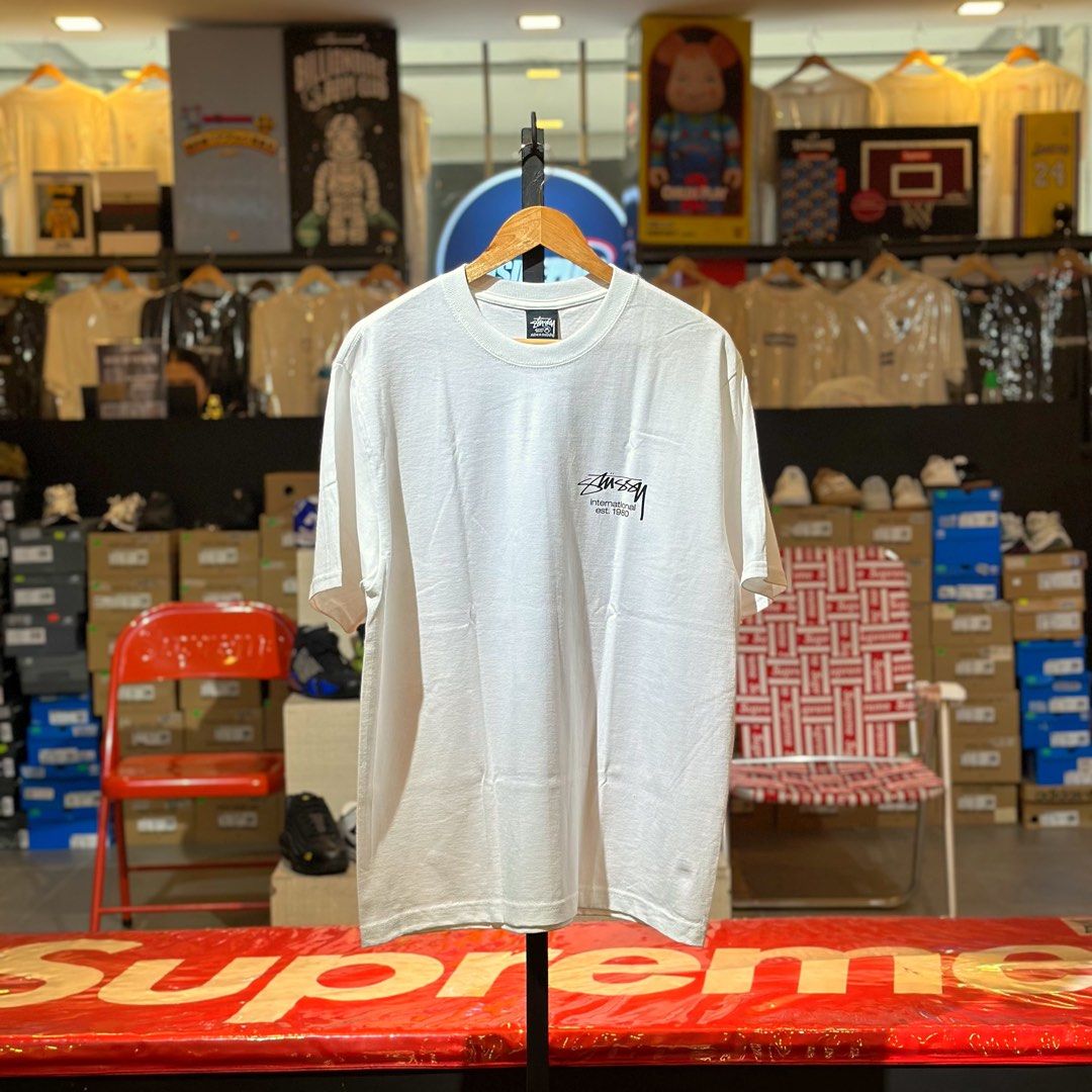 Stussy Dice Clock Tee White (Category: Tshirts & Polo Shirts ) located in Quezon City. Submitted by inside_plug (Listing ID 1470588839, Image 2). Description: For Sale Stussy Dice Clock Tee White - Medium Brandnew Dm us to purchase.