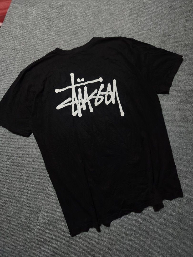 Stussy mullet type t-shirt🔥 (Category: Tshirts & Polo Shirts ) located in Ferrol. Submitted by denverthethrifter (Listing ID 1470640050, Image 2). Description: stussy mullet type t-shirt🔥 excellent condition📌 wash only📌 hairline issue📌 size L-XL📌.