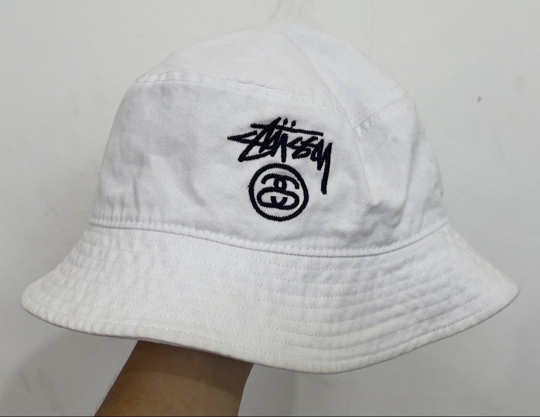 Stussy White Bucket Hat (Unisex) (Category: Caps & Hats) located in Las Pinas. Submitted by qcleopatrastrove (Listing ID 1470596281, Image 1). Description: *With stains due to usage *With worn photo if requested Please manage your expectations. Thank you.🤎.