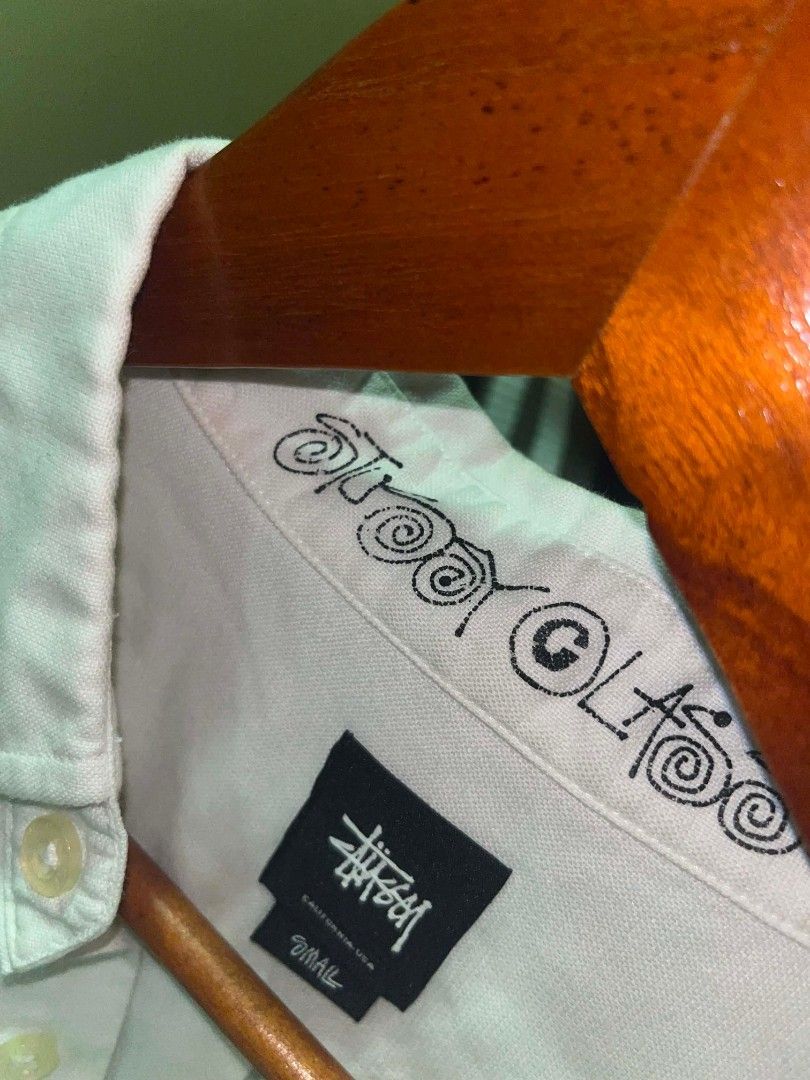 Stussy White Long Sleeve Button Down Shirt Size Small (Category: Tshirts & Polo Shirts ) located in Tuguegarao City. Submitted by ZeevLim (Listing ID 1470700508, Image 3). Description: stussy authentic small excellent condition need wash/mininal stain.