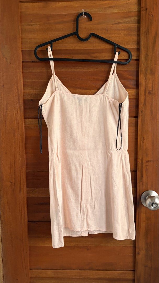 Summer Dress for Sale (Category: Dresses) located in Taguig. Submitted by ahnnee__ (Listing ID 1470595469, Image 2). Description: •Good as New •S-M 📍Taguig City 🚛 Sf - Buyer.