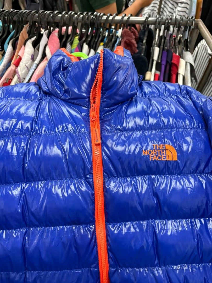 SUMMIT THE NORTH FACE JACKET (Category: Coats, Jackets and Outerwear) located in Puerto Princesa. Submitted by wintergarmentshop (Listing ID 1470615820, Image 3). Description: SUMMIT THE NORTH FACE PUFFER JACKET EXCELLENT NO HOOD 22W 28L LARGE TO XL NO ISSUE.