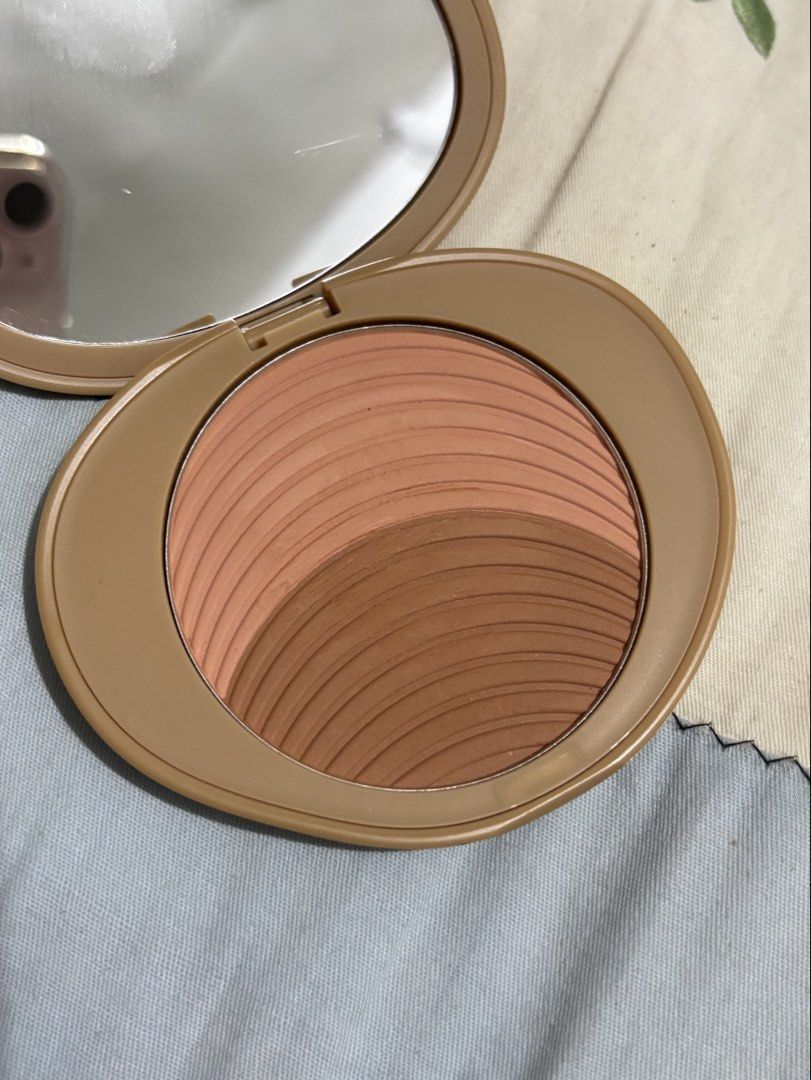 sunnies face powder blush bikini (Category: Makeup) located in Manila. Submitted by iyahpreloved_ (Listing ID 1470705722, Image 1). Description: used 3x only.