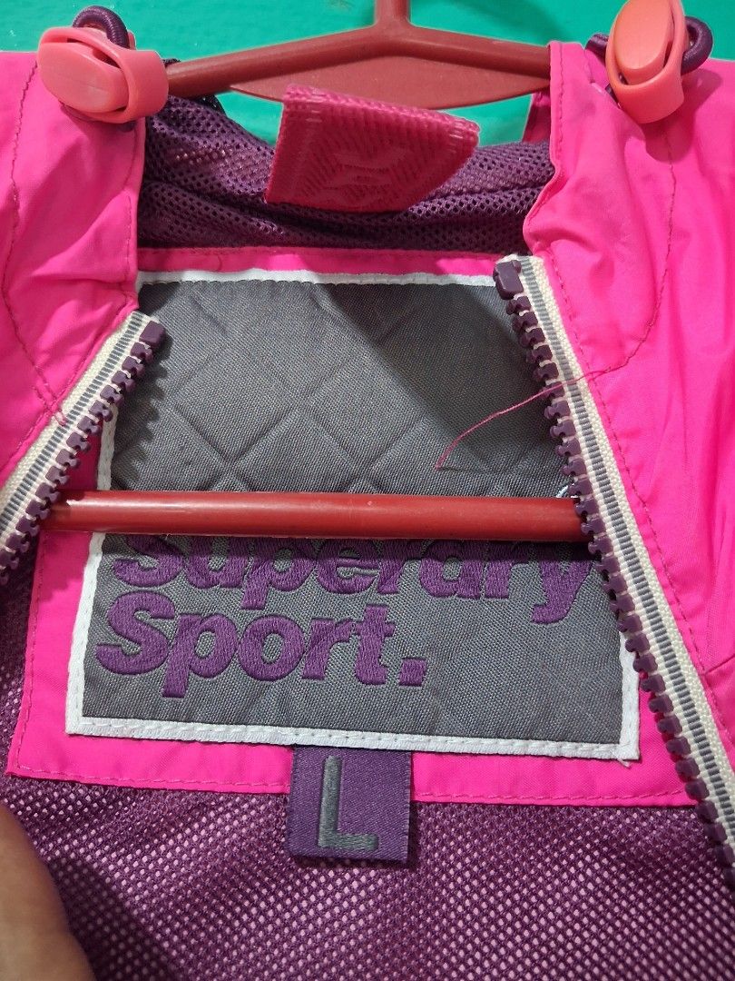 Superdry hoodie jacket (Category: Announcements) located in Manila. Submitted by carlitoboh66625 (Listing ID 1470574720, Image 3). Description: superdry excellent condition all details declare 20x26 price 699.