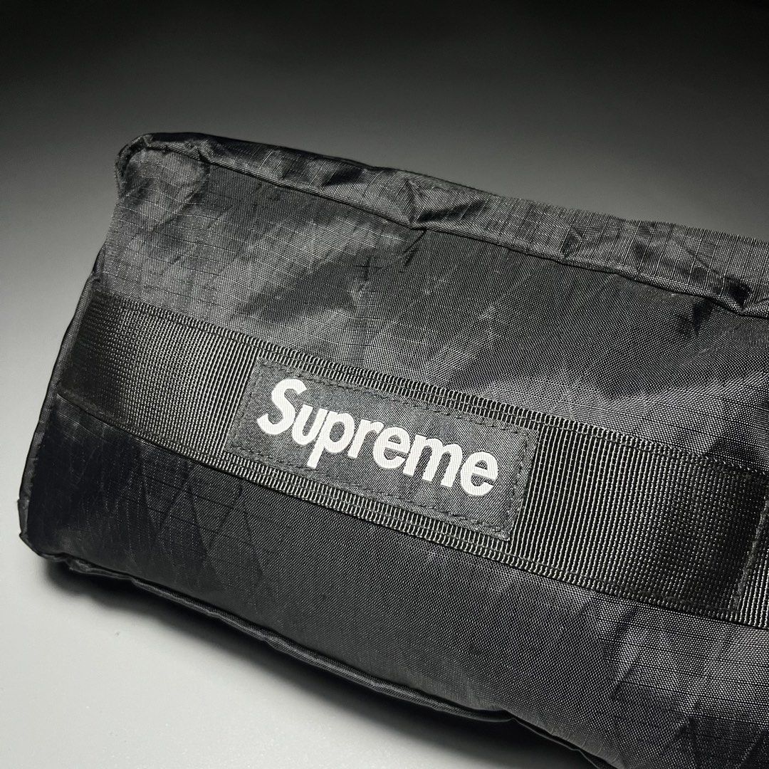 Supreme Clutch Bag (Category: Belt bags, Clutches and Pouches) located in Manila. Submitted by lostendfound1008 (Listing ID 1470587404, Image 2). Description: Supreme Clutch Bag Size: Small Dimension Width: Length: Good condition Price: 3000 MOD: Gcash / Maribank Courier: J&T / Lalamove 📍Metro Manila / Sampaloc Hmu.