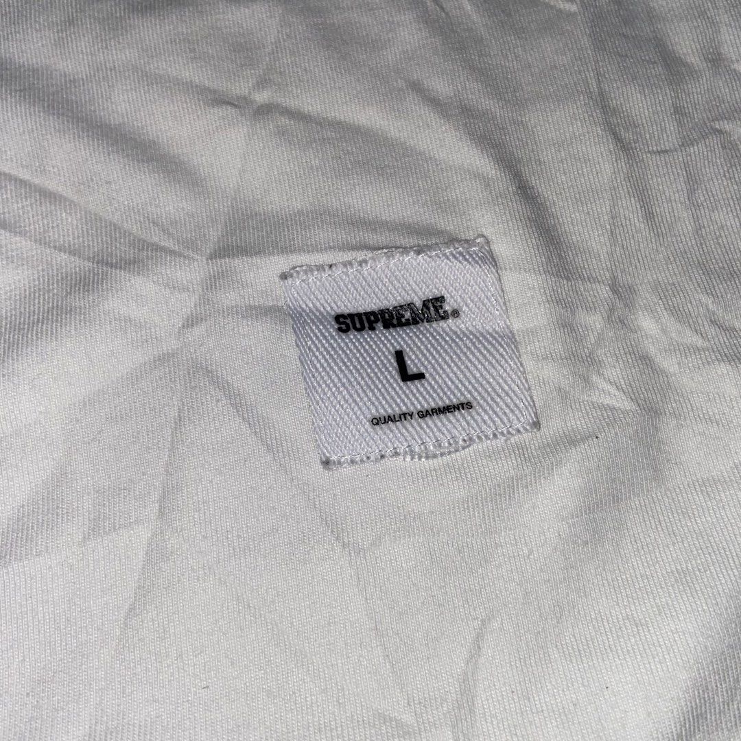Supreme FW 19 Trademark Longsleeve (Category: Activewear) located in Dasmarinas. Submitted by thrift2gems (Listing ID 1470706428, Image 3). Description: Supreme FW 19 Trademark Longsleeve✨ -WIDTH: 22 -LENGTH: 29.5 -COLOR RATE: 9.5/10 -CONDITION: 9.5/10 -ISSUE: NEED WASH.