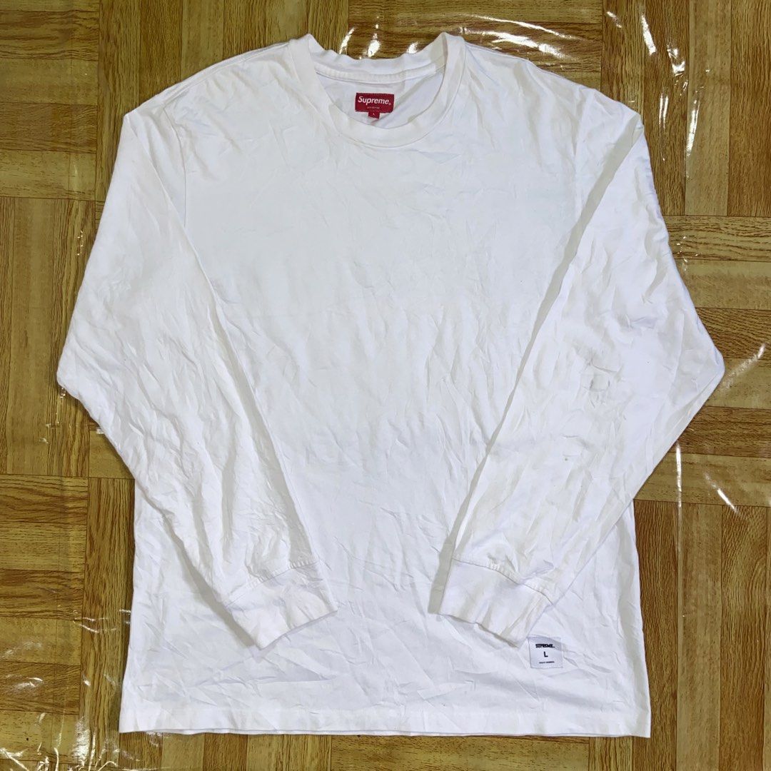 Supreme FW 19 Trademark Longsleeve (Category: Activewear) located in Dasmarinas. Submitted by thrift2gems (Listing ID 1470706428, Image 2). Description: Supreme FW 19 Trademark Longsleeve✨ -WIDTH: 22 -LENGTH: 29.5 -COLOR RATE: 9.5/10 -CONDITION: 9.5/10 -ISSUE: NEED WASH.