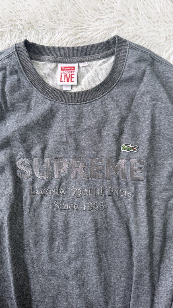 Supreme x Lacoste Crewneck (Category: Hoodies) located in Pasig City. Submitted by dabeee07 (Listing ID 1470600725, Image 2). Description: -Supreme x Lacoste Crewneck -22x26 -like new .