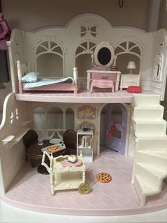 (Category: ) located in . Submitted by mooonke (Listing ID 1470714723, Image 1). Description: .
