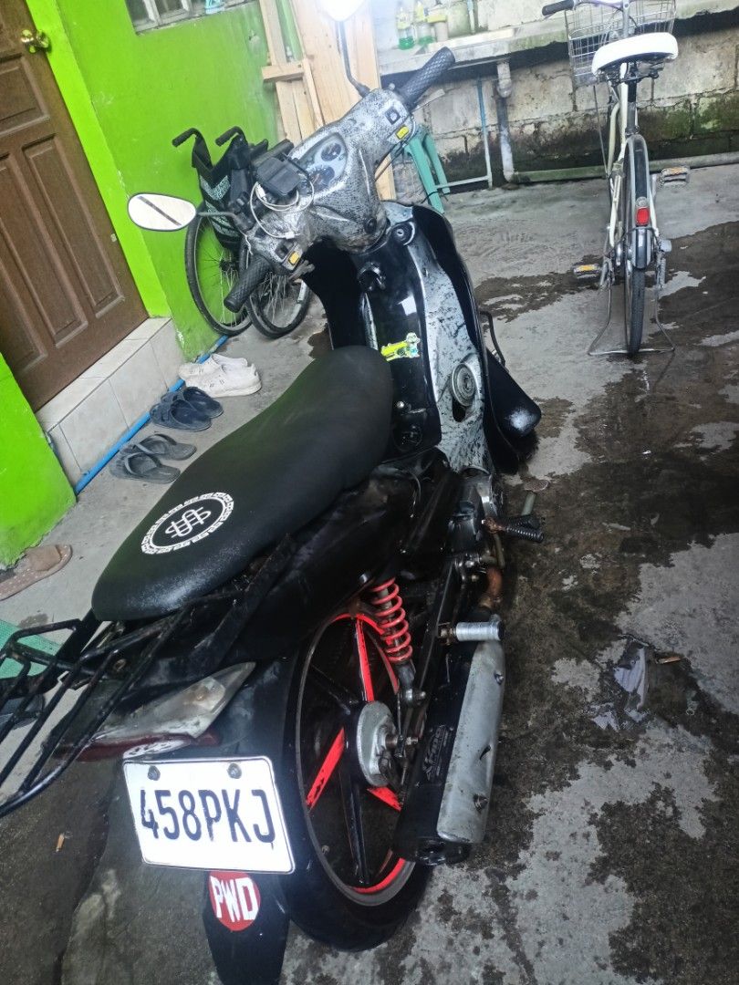 SYM BONUS 110 (Category: Motorbikes for Sale) located in General Trias. Submitted by jonvicjosu23851 (Listing ID 1470664104, Image 1). Description: sym bonus 110 2019✅ complete registered and papers✅ or/cr✅ deed of sale ✅ apido pipe ✅ front and rear break ✅ engine all goods ✅ main issue flarings head at tail part. slightly Negotiable✅ rfs-rebuilding another motor.