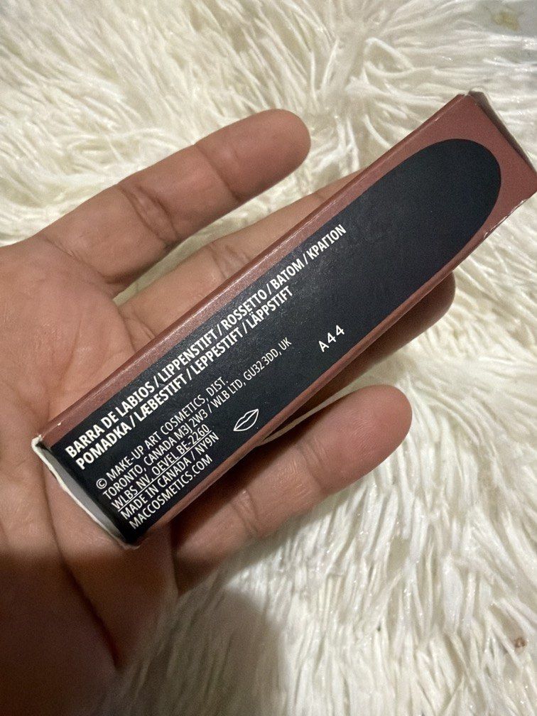 TAUPE MACXIMAL MATTE LIPSTICK (Category: Makeup) located in Pugo. Submitted by caztraine (Listing ID 1470685249, Image 3). Description: .