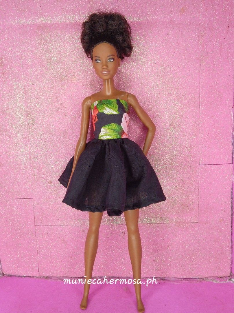 Tennis Player Barbie (Category: Kids Toys) located in Bulacan. Submitted by reinadalisay.muniecahermosa (Listing ID 1470562477, Image 1). Description: 💐Barbie doll for sale💐 Location: City of San Jose del Monte, Bulacan ✅️ Last price: 200 Tennis Player Barbie ✅️ Mattel, 2015 ✅️ Has machine-sewn customized floral and black ✅️ Closure: snaps ✅️ No shoes ✅️ Has less to no signs of usage ✅️ Has soft curly hair ✅️ Facecard rating: 10/10 Mode of paym