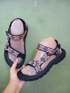 (Category: ) located in . Submitted by ukayonlineshoppe (Listing ID 1470632617, Image 1). Description: .