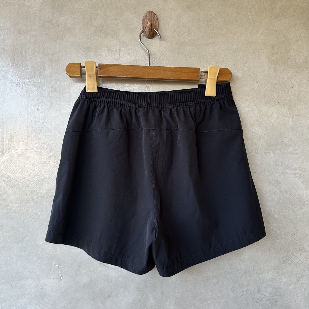 THE NORTH FACE - Elastic Adjustable Breathable Skort (Category: Other Bottoms) located in Cavite. Submitted by hand.picked (Listing ID 1470599697, Image 3). Description: THE NORTH FACE - Elastic Adjustable Breathable Skort Size: 6 (ASIA) XSmall-Small Dimension: 14-15” Waistline / 13” Length Condition: Like New.