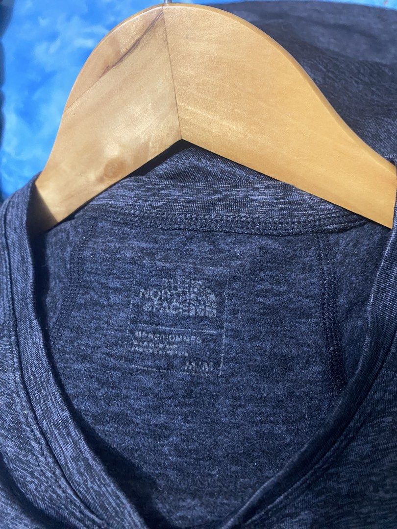 The North Face Drifit longsleeve (Category: Coats, Jackets and Outerwear) located in Binan City. Submitted by rnj_affordable (Listing ID 1470727875, Image 3). Description: no issue.