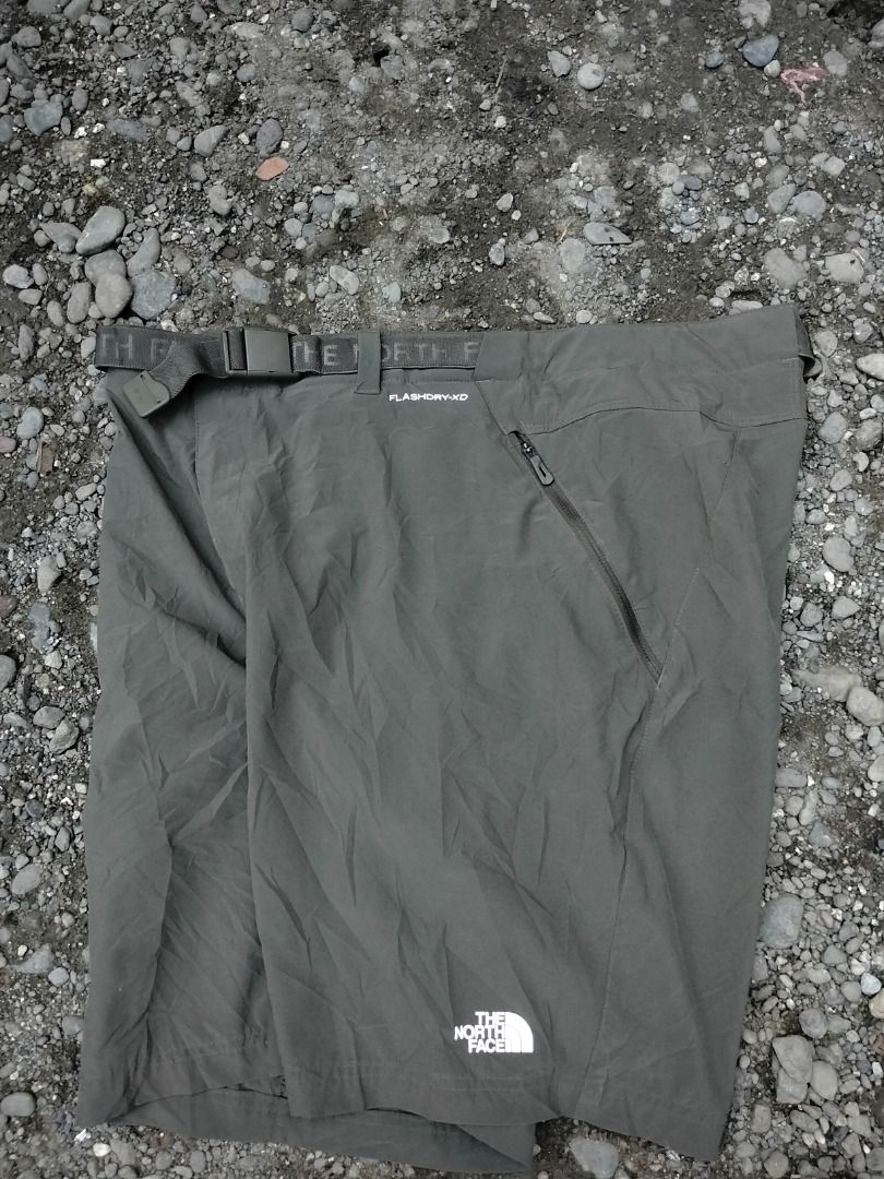 The north face short (Category: Shorts) located in Kalibo. Submitted by thriftedbykim12 (Listing ID 1470631761, Image 2). Description: Like new condition Hangtag Kulang.