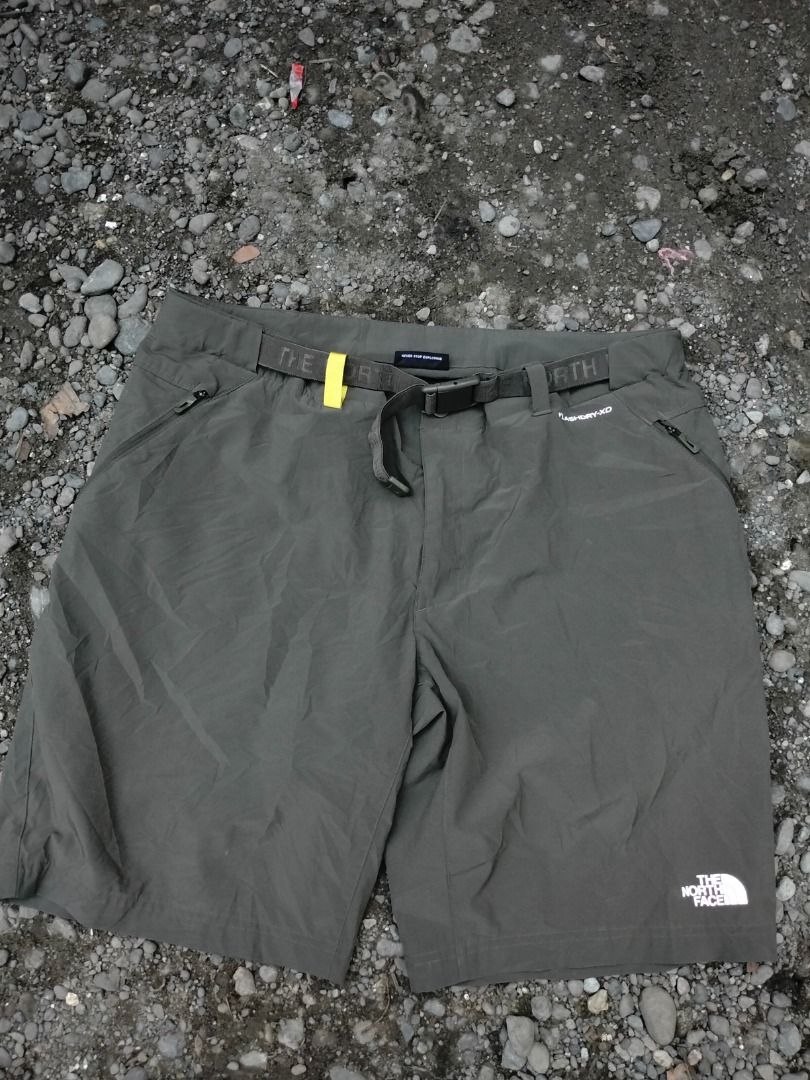 The north face short (Category: Shorts) located in Kalibo. Submitted by thriftedbykim12 (Listing ID 1470631761, Image 1). Description: Like new condition Hangtag Kulang.