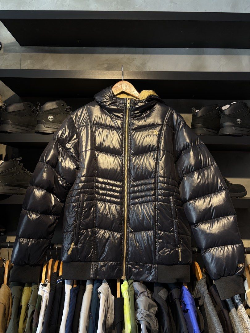 The North Face Women’s Puffer Jacket XL (Category: Coats, Jackets and Outerwear) located in San Fernando. Submitted by kayemanalac_05 (Listing ID 1470722980, Image 1). Description: 27.5x24.