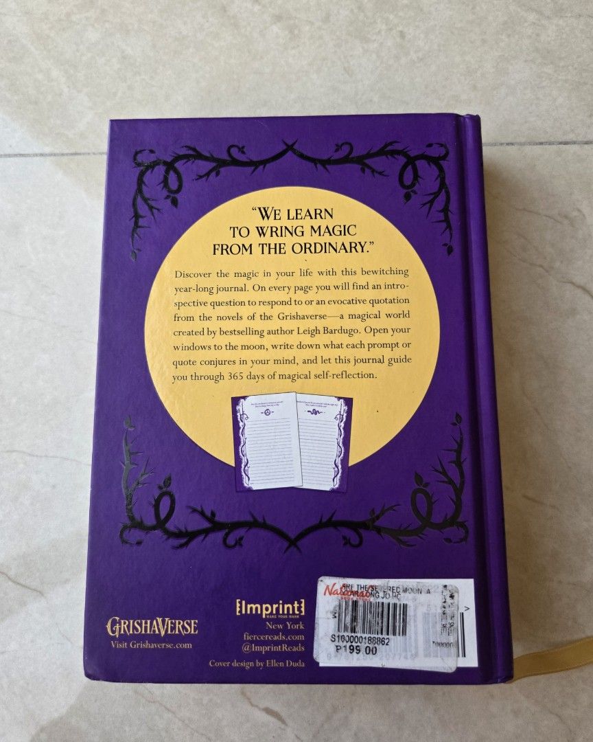 The Severed Moon (Category: Storybooks) located in Cebu City. Submitted by samshine.crfts (Listing ID 1470642613, Image 2). Description: LAST PRICE Condition in pictures Loc: Lapu-lapu city Cebu Mod: Jnt, or maxim for areas within metro Cebu Mop: Gcash/BPI.