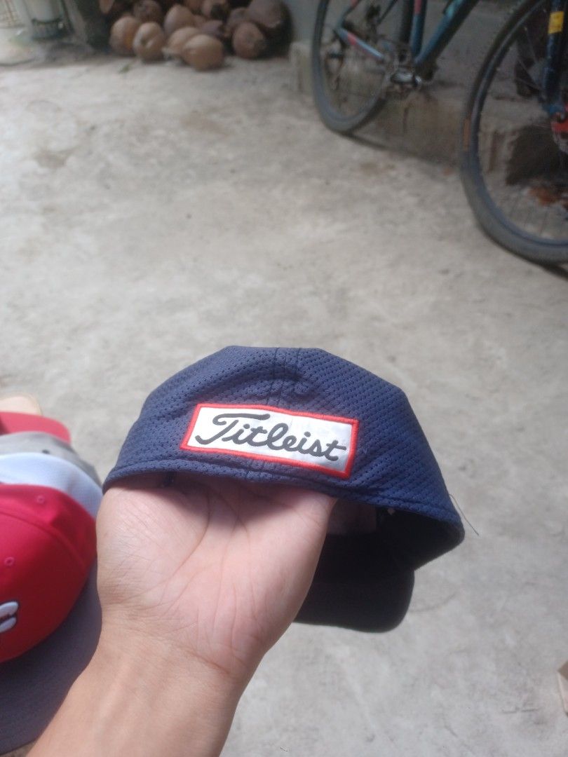 Titleist fifted (Category: Caps & Hats) located in Cauayan City . Submitted by cuzthriftshop (Listing ID 1470669255, Image 3). Description: size L-XL NO ISSUE.