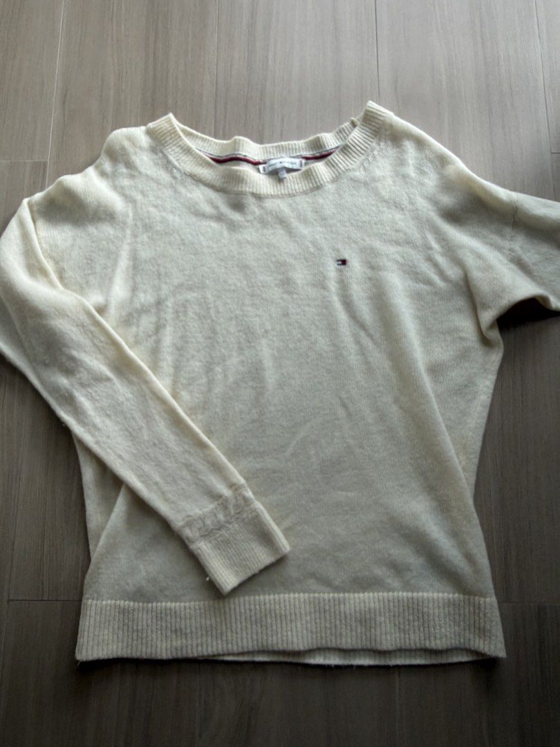 TOMMY HILFIGER long sleeve wool sweater (Category: Longsleeves) located in Manila. Submitted by bella_boo (Listing ID 1470586788, Image 1). Description: stretched out from wash, size small now have to sell by TODAY (tuesday) tags 🏷️: brandy melville, subdued, edikted, cotton on, stradivarius, bershka, pull and bear, zara, h&m, hnm.