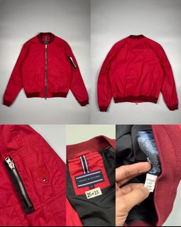 (Category: ) located in . Submitted by stockedclothing047 (Listing ID 1470565171, Image 1). Description: .