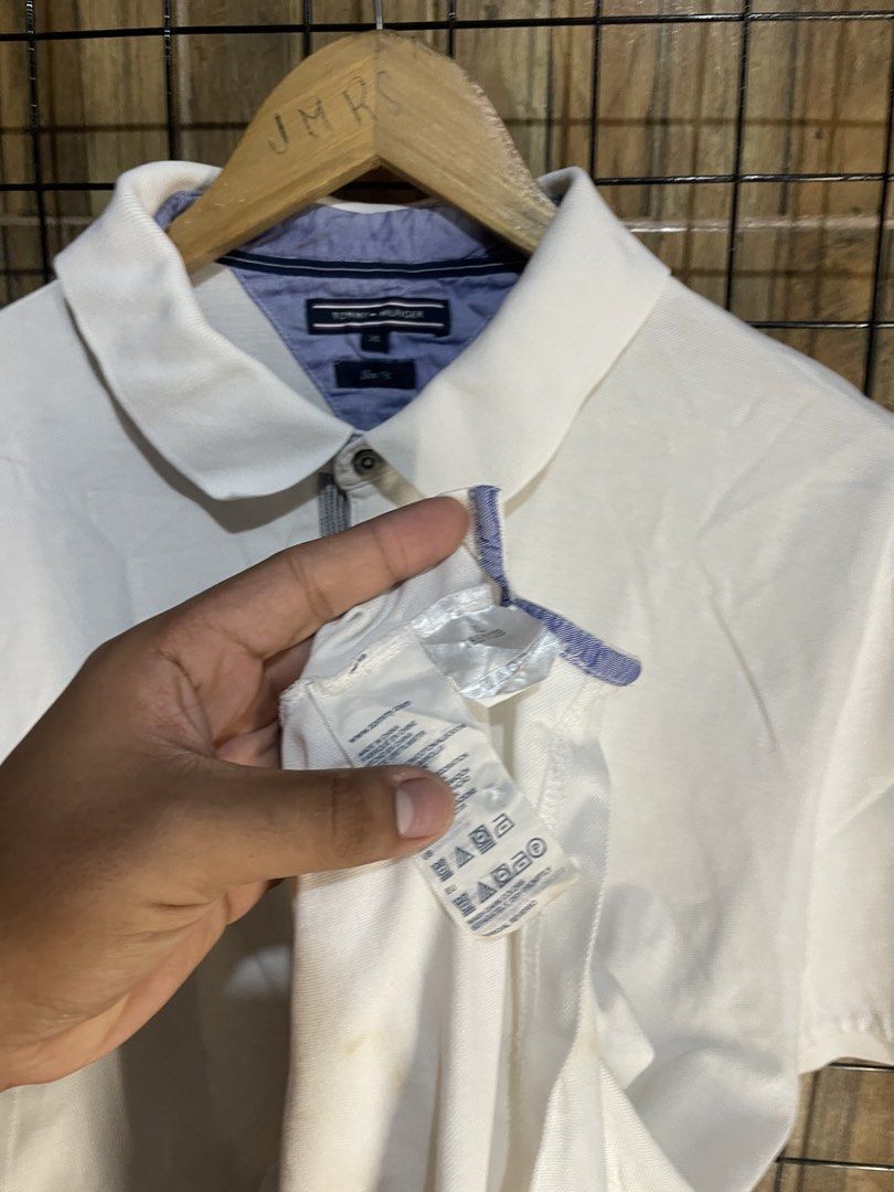 Tommy Hilfiger white polo (Category: Tshirts & Polo Shirts ) located in Pateros City. Submitted by toogood.mnl (Listing ID 1470642507, Image 3). Description: Tommy Hilfiger white polo W-22 L-28 Need wash Excellent condition .