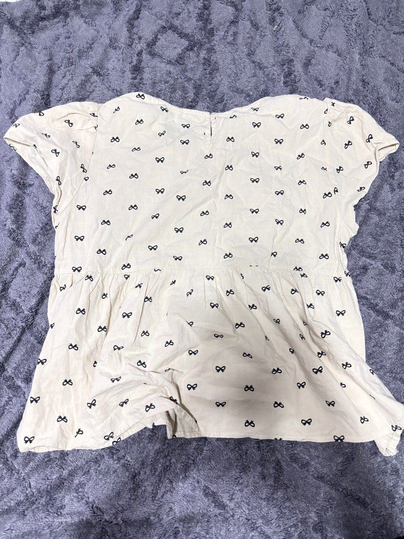 Tops and Dress (Category: Longsleeves) located in Muntinlupa City. Submitted by ruwee__ (Listing ID 1470713029, Image 2). Description: YELLOW TOP ₱100 M-L Never worn BLUE TOP FROM SHEIN ₱80 XS-S Never worn FLOWERY TOP ₱30 XS-S Rarely worn BLACK DRESS W CHOKER ₱80 Medium Worn once Black Fitted Sexy Dress ₱150 XS-S Never worn .