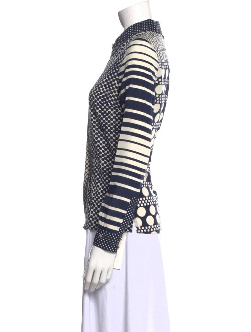 TORY BURCH - Silk Patterned Top (Category: Longsleeves) located in Cavite. Submitted by hand.picked (Listing ID 1470586939, Image 2). Description: TORY BURCH - Silk Patterned Top Size: 2 Dimension: 18” Width / 25” Length Condition: Like New.
