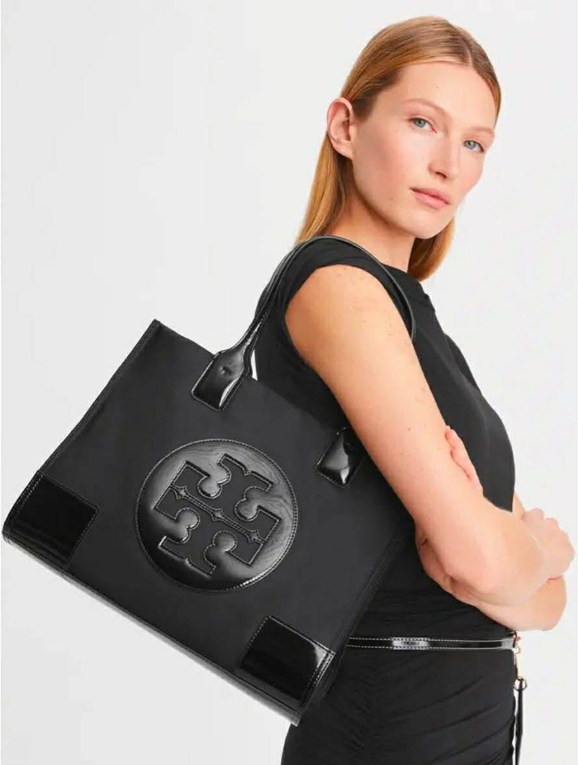 Tory Burch Tote Bag Black (Category: Tote Bags) located in Rizal. Submitted by mclluxurycollection (Listing ID 1470594178, Image 2). Description: Brand new Guaranteed original 💯.