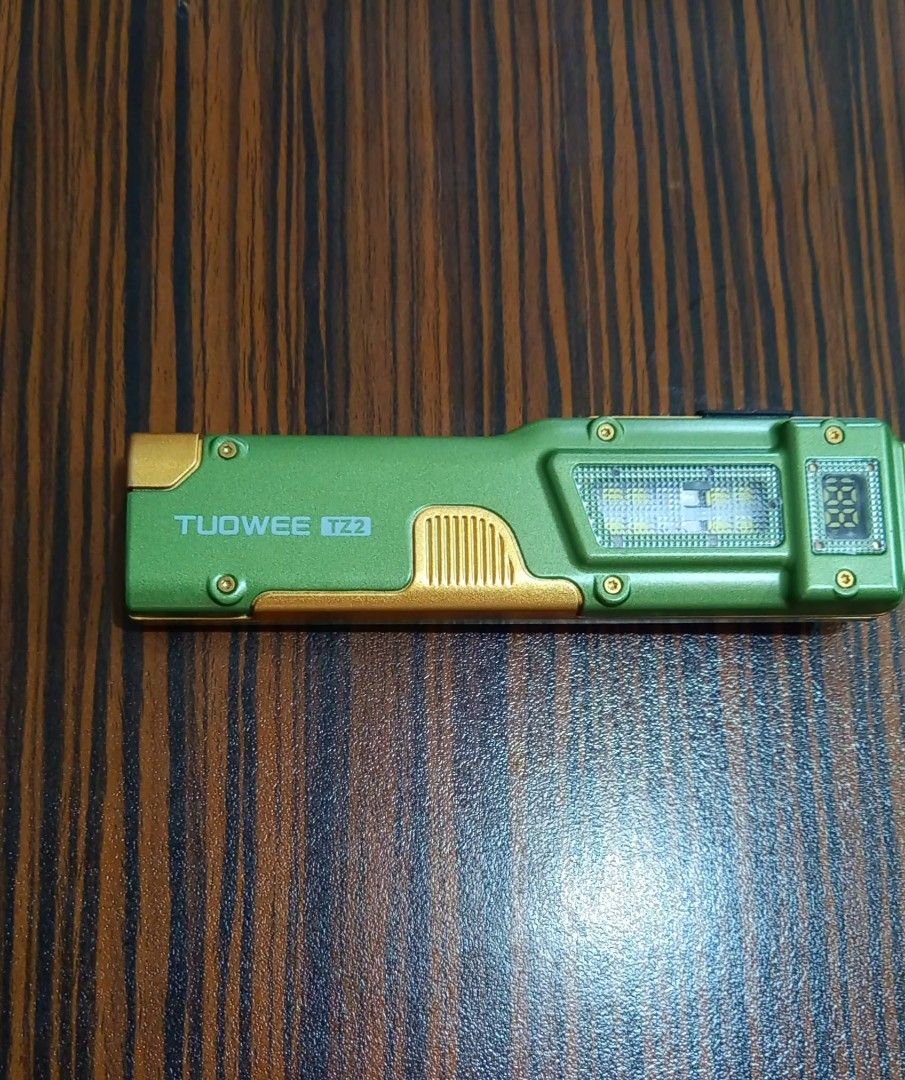 TOUWEE TZ2 Tactical Military Green Flashlight (Category: Other Gadgets) located in Antipolo. Submitted by fastlane8moto (Listing ID 1470725187, Image 2). Description: TOUWE TZ2 Tactical Flashlight Color Copper Military Green 2026 Unit/ Release 1100 lumen Tactical quick fire at the back button Full Specifications FB BUSINESS PAGE MOTO D TECHZONE CDM 💯ORIGINAL, SURE UNIT, SURE BRAND NEW, NO MAGIC. For other products visit FB BUSINESS PAGE Moto D T