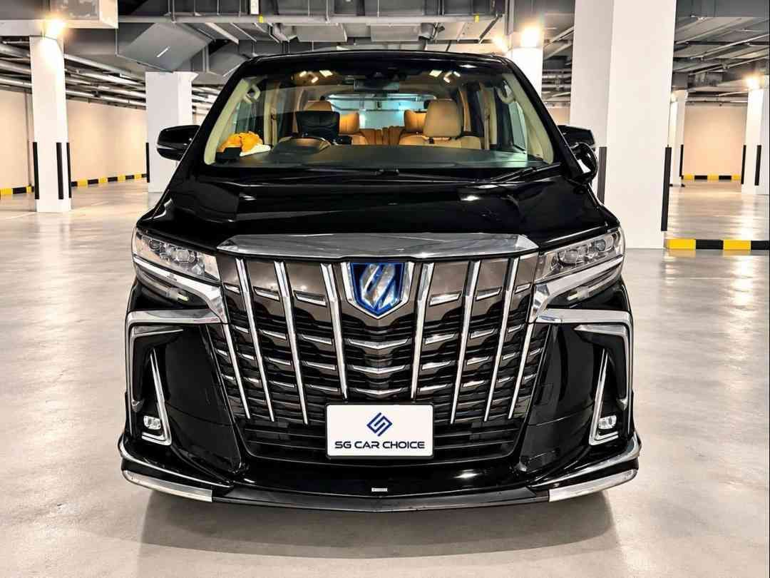 Toyota Alphard Hybrid 2.5 X 7-Seater (A) (Category: Used Cars) located in Singapore. Submitted by sgcarchoicewc (Listing ID 1470597513, Image 1). Description: Nest 7 seater MPV by Toyota. Additional transfer count due to personal to company. Low mileage. Beautiful black paintwork with clean and neat non smoking premium leather interior. Absolute best choice for big families. View for yourself. Contact me today!!! Viewing strictly by appointment b