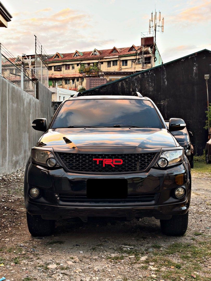 Toyota Fortuner G Variant Auto (Category: Used Cars) located in Quezon City. Submitted by spirit.yatoro (Listing ID 1470671289, Image 1). Description: 🚘 FOR SALE TOYOTA FORTUNER 2012 G A/T DIESEL 💰 ₱535,000 ONLY ✅ 101K Mileage Only ✅ All Leather Seats ✅ Lenovo Head Unit & Dashcam ✅ VLAND Taillights ✅ TRD Front Grille ✅ Registered Until 2027 ✅ Complete Original Papers ✅ 2 Original Keys ✅ Bought from First Owner ❌Issue: Scratches (Very normal for