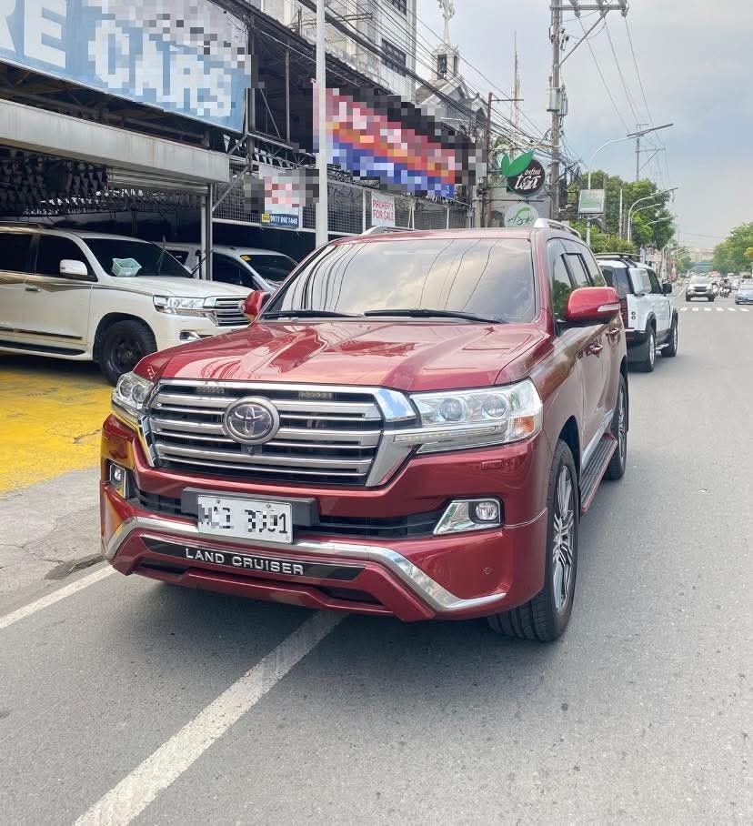 Toyota Land Cruiser 4x4 Dubai version Auto (Category: Used Cars) located in Manila. Submitted by colynsantos (Listing ID 1470685491, Image 2). Description: 📍📍𝙁𝙊𝙍 𝙎𝘼𝙇𝙀 📍📍 𝟐𝟎𝟏𝟕 𝐓𝐨𝐲𝐨𝐭𝐚 𝐋𝐚𝐧𝐝𝐜𝐫𝐮𝐢𝐬𝐞𝐫 𝟒𝐱𝟒 (𝐝𝐮𝐛𝐚𝐢 𝐯𝐞𝐫𝐬𝐢𝐨𝐧) 𝐀𝐮𝐭𝐨𝐦𝐚𝐭𝐢𝐜 𝐃𝐈𝐄𝐒𝐄𝐋 𝙒𝙀 𝘼𝘾𝘾𝙀𝙋𝙏 𝙏𝙍𝘼𝘿𝙀 𝙄𝙉 𝘼𝙉𝘿 𝙁𝙄𝙉𝘼𝙉𝘾𝙄𝙉𝙂‼️ 𝗖𝗮𝗹𝗹 𝗼𝗿 𝗺𝗲𝘀𝘀𝗮𝗴𝗲 𝘂𝘀 𝗳𝗼𝗿 𝗺𝗼𝗿𝗲 𝗱𝗲𝘁𝗮𝗶𝗹𝘀‼️ ☎️📞: 0️⃣9️⃣2️⃣7️⃣4️⃣9️⃣7️⃣7