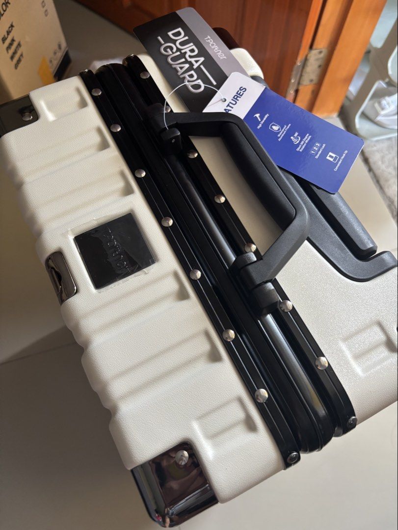 t.partner Guard Series 20’ inches (Category: Luggage) located in Manila. Submitted by angeliuges097190 (Listing ID 1470616855, Image 3). Description: Brand New Luggage! 20 inches cabin sized.. White color .