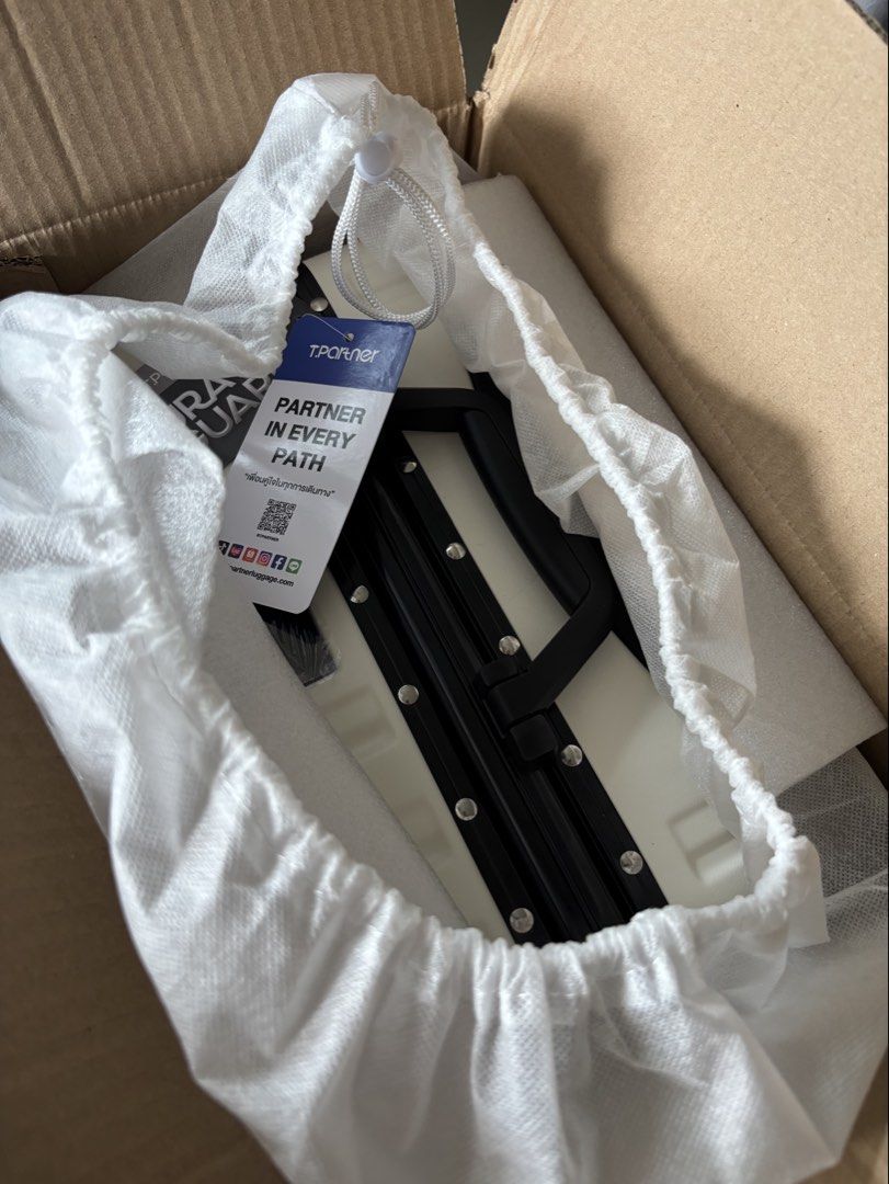 t.partner Guard Series 20’ inches (Category: Luggage) located in Manila. Submitted by angeliuges097190 (Listing ID 1470616855, Image 1). Description: Brand New Luggage! 20 inches cabin sized.. White color .