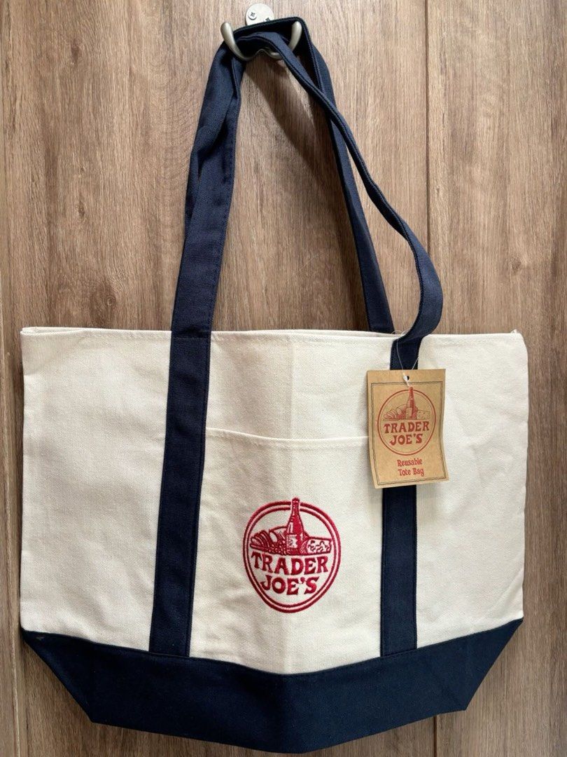 Trader Joe’s canva tote bag (Category: Tote Bags) located in Paranaque City. Submitted by xysabelle (Listing ID 1470566641, Image 1). Description: BRAND NEW from US ETA 1-2 months ‼️ Will ship first week of November 10 pieces available .