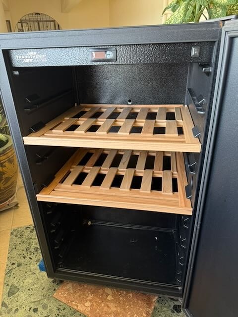 Trantherm Loft Elec Petit Modele Wine Cabinet, TV & Home Appliances ...