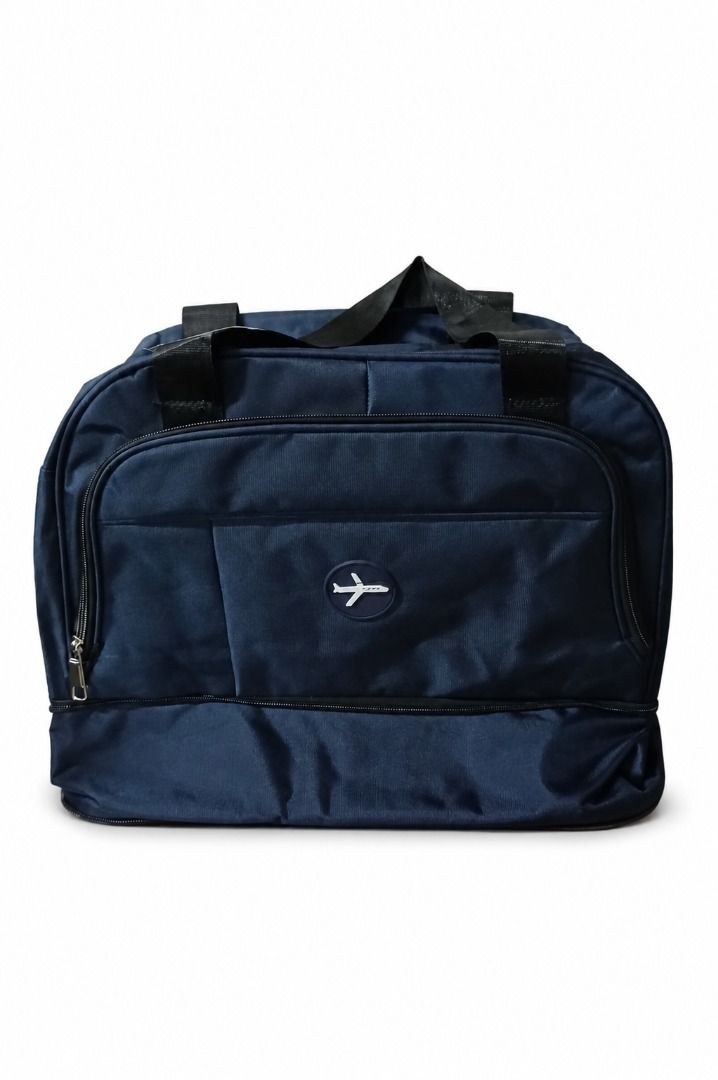 Travel Duffle Bag Hand Carry (Category: Backpacks) located in Manila. Submitted by townlites (Listing ID 1470565609, Image 3). Description: Lalamove delivery with shipping fee Available color navy blue, gray, light blue Size: 35 x 20 x 40 cm Closure type: zipper Duffle Bag Traveling hand carry bag Brand new Quality product.