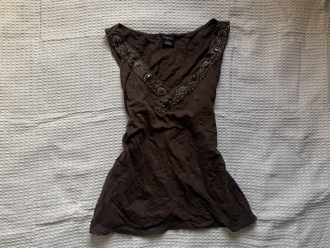 tribal beaded brown top (Category: Sleeveless) located in Meycauayan. Submitted by fae.trove (Listing ID 1470634262, Image 1). Description: .
