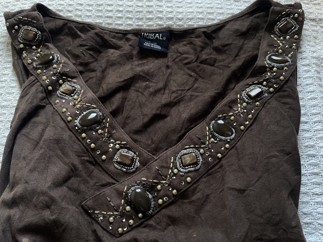 tribal beaded brown top (Category: Sleeveless) located in Meycauayan. Submitted by fae.trove (Listing ID 1470634262, Image 3). Description: .