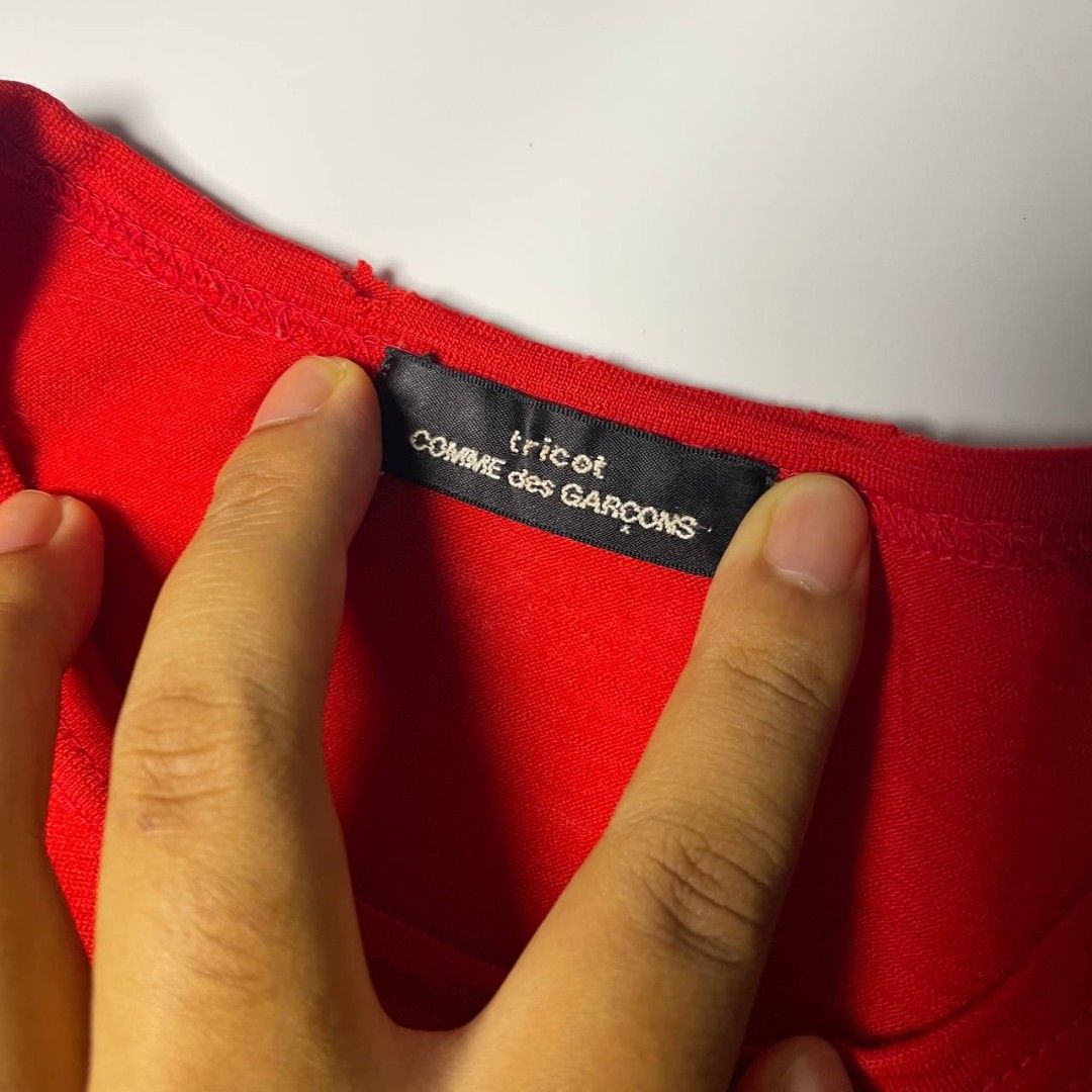 Tricot Comme Des Garcons (Category: Longsleeves) located in Davao. Submitted by archives_co. (Listing ID 1470696765, Image 3). Description: Issue is in the picture Width-18 Length-24.