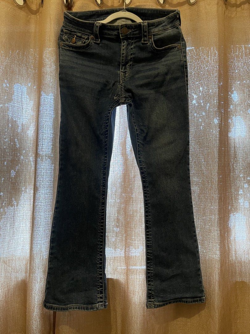 True Religion Bootcut Jeans (Size 29) (Category: Jeans) located in Manila. Submitted by yungslicky00 (Listing ID 1470603428, Image 1). Description: True Religion Bootcut Jeans( sz 29) Fits up to 31 29 still needs belt Re-stitched issue on the wee-wee side as seen on the last slide 950.