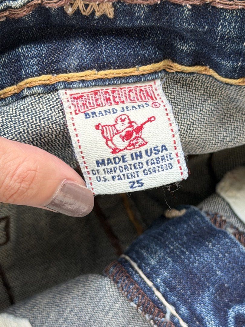 True Religion Low Rise Jeans (Category: Jeans) located in Manila. Submitted by angelconscious (Listing ID 1470718137, Image 2). Description: Price is very negotiable, Dimes (approx, will measure again) L: 38 in .
