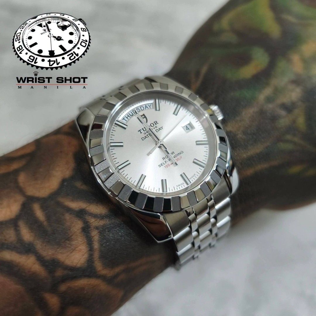 Tudor classic 40mm (Category: Everything Else Others) located in Quezon City. Submitted by wristshotmanila (Listing ID 1470679726, Image 1). Description: Tudor Classic 128,000 pesos Day date Reference: 23010 Year: 2014 Rating: 9/10 Crystal: sapphire Movement: automatic Case: 40mm Bracelet: fits 7.75 inches wrist Complete set red app: @wrist_shot_manila black app: @wristshotmanila #wristshotmanila #TUDORCLASSIC #tudordaydate #TudorWatch #swissmade