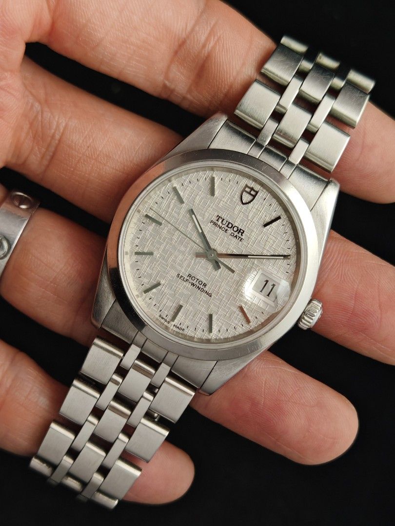Tudor Prince Date 34mm 'linen dial' (Category: Men's Watches) located in San Juan City. Submitted by MW_888 (Listing ID 1470703592, Image 1). Description: 2004 Tudor Prince Date 34mm 'linen dial' Smooth bezel Ref 74034 8.8/10 condition Inclusions: watch, original Tudor bracelet fit to approx 7.25" wrist and watch case *photo reference on 6.5" wrist *the fluted bezel possibly replaced with a smooth steel bezel from the factory 110k.