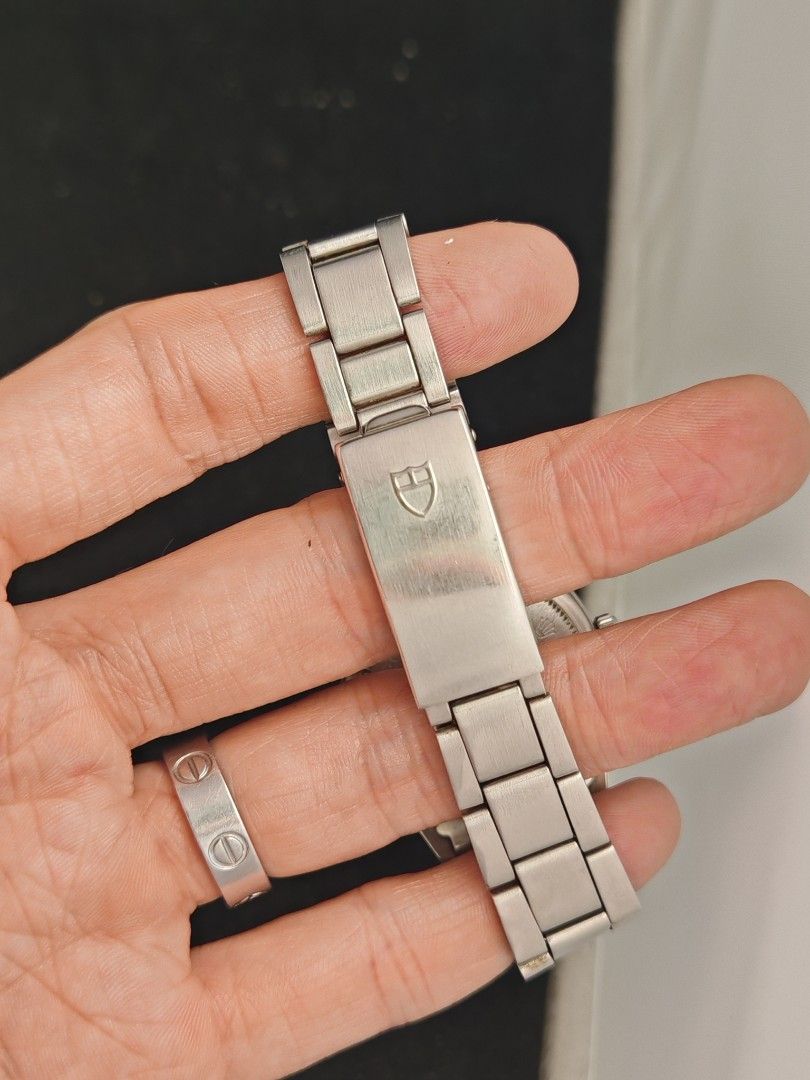 Tudor Ranger 32mm (Category: Women's Watches) located in San Juan City. Submitted by MW_888 (Listing ID 1470707742, Image 3). Description: Tudor Ranger 32mm Ref 72000 B serial, 1998 'Rolex crown and caseback' 8.8/10 condition Inclusions: watch, original Tudor bracelet fit to approx 7.8" wrist (complete links if not mistaken) and watch case *photo reference on 6.5" wrist 85k.