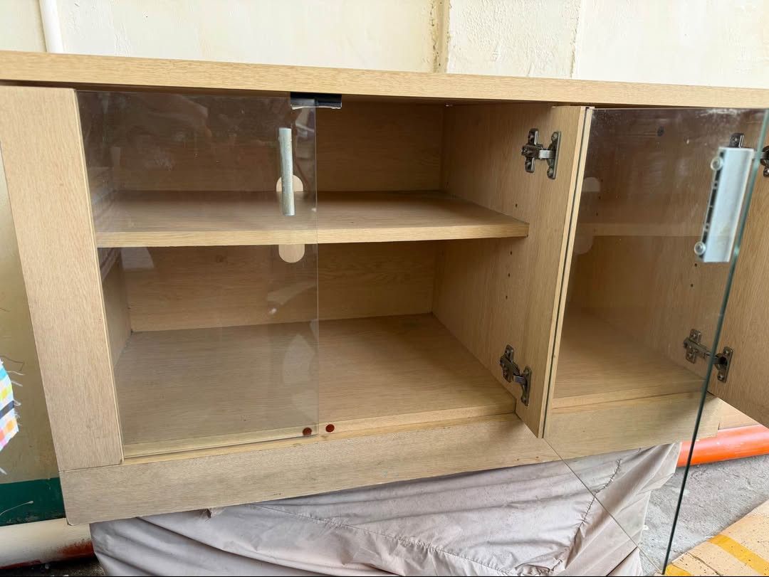 TV CONSOLE (Category: TV Consoles) located in Valenzuela. Submitted by justgorjas (Listing ID 1470566797, Image 2). Description: 750 ‼️ ORIGINAL PRICE: 3,500 Lalamove pooling only, check the shipping fee price before messaging me: Location: Guiguinto Bulacan.